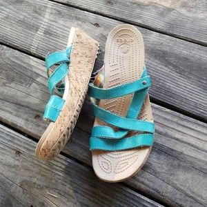 Crocs wedge sandals teal blue straps size 7